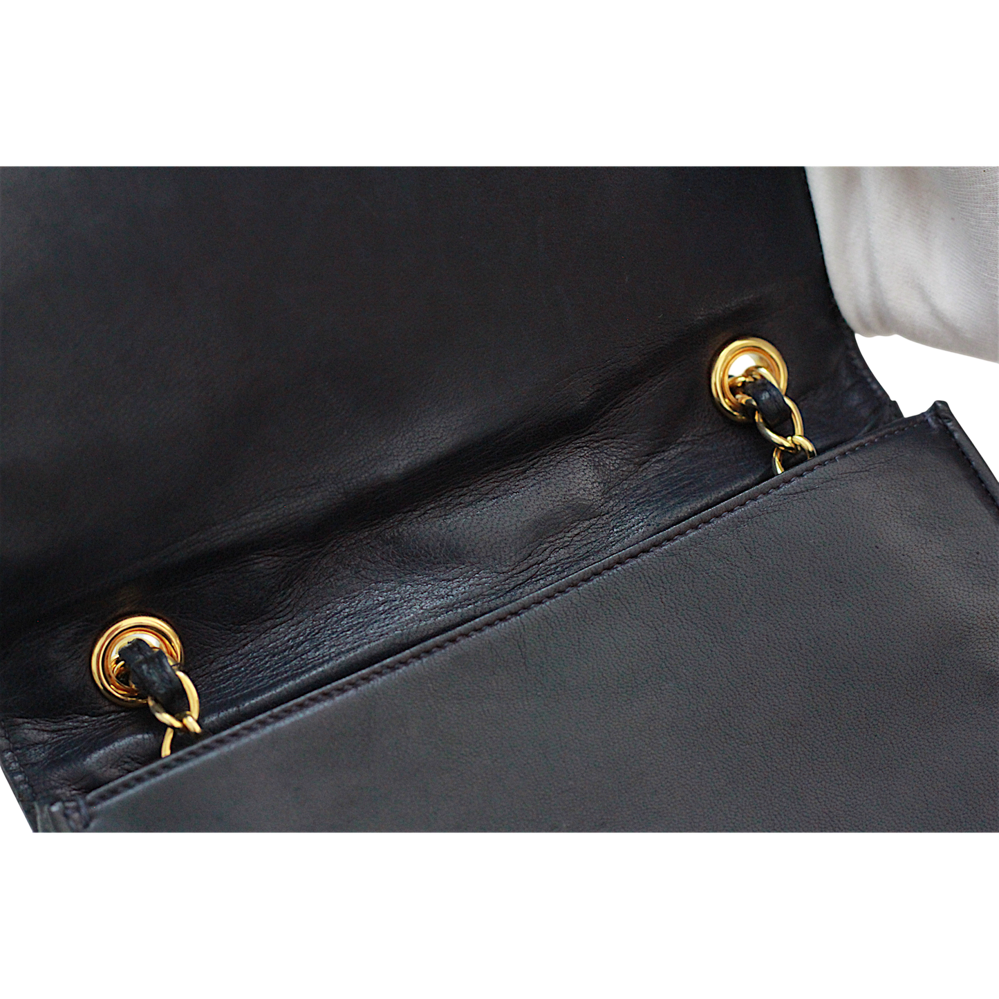 Chanel Navy Lambskin Flap Bag | 1986–1988